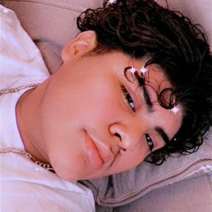 Meet your Posher, Alejandro